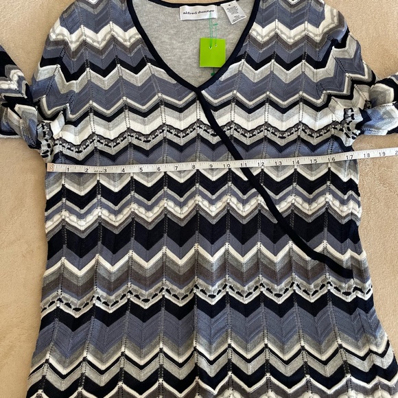 Alfred Dunner Zig Zag Striped V-Neck Sweater - Size M - Picture 7 of 12